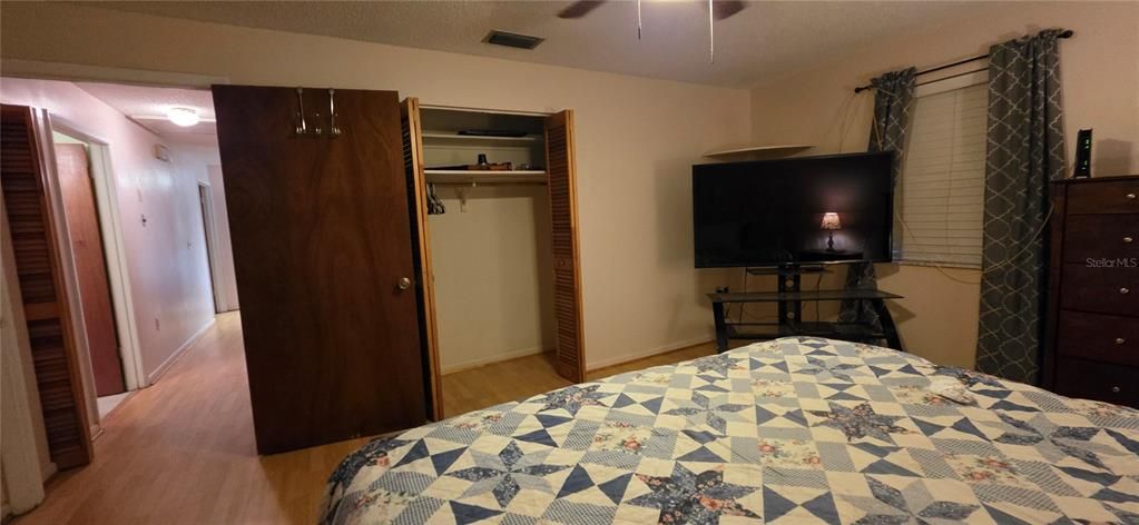 待售: $319,000 (2 贝兹, 2 浴室, 1407 平方英尺)