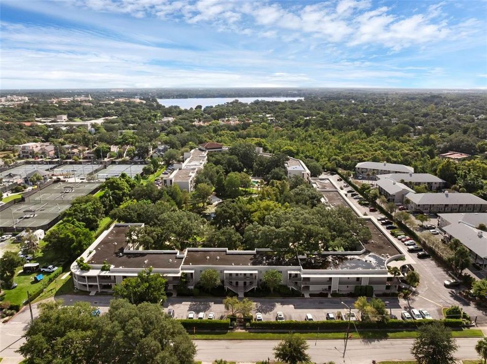 Active With Contract: $198,800 (1 beds, 1 baths, 871 Square Feet)