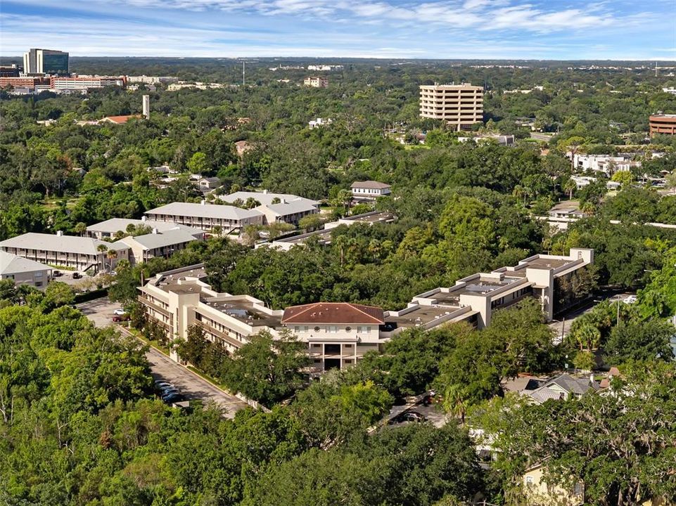 Active With Contract: $198,800 (1 beds, 1 baths, 871 Square Feet)