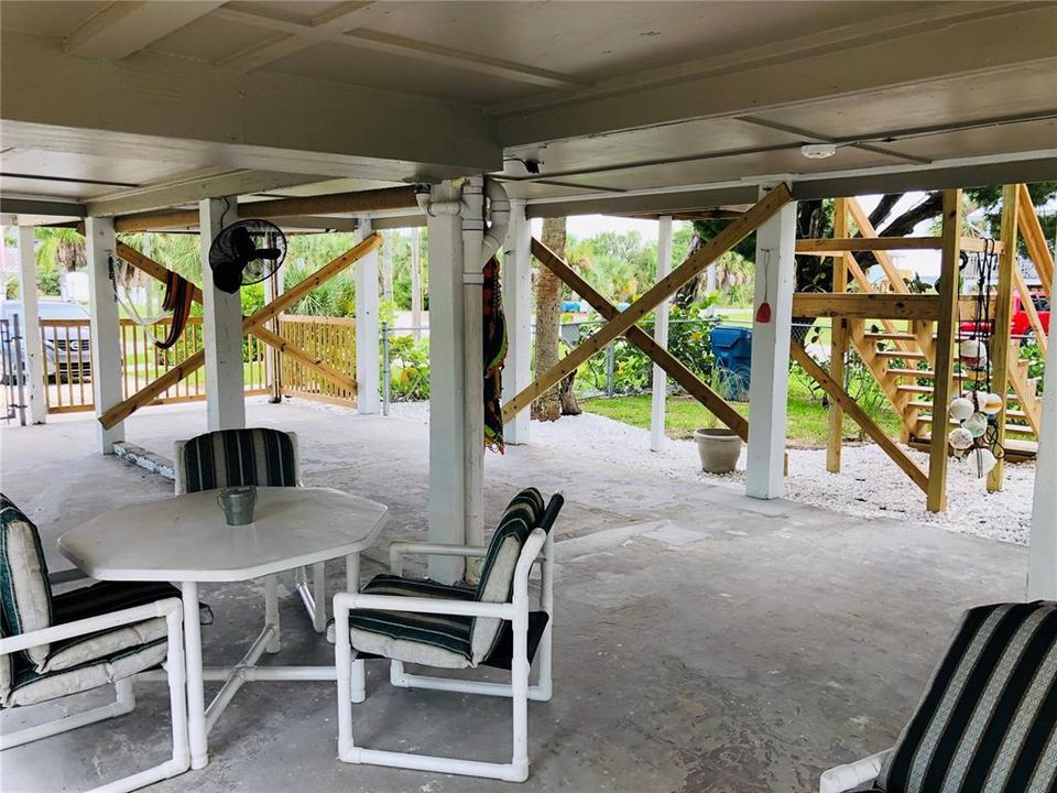 待售: $497,000 (2 贝兹, 1 浴室, 720 平方英尺)