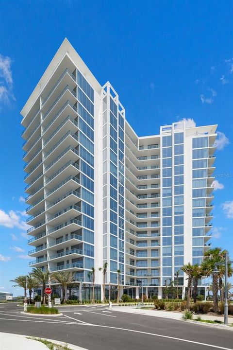 合同活跃: $1,195,000 (3 贝兹, 2 浴室, 1811 平方英尺)