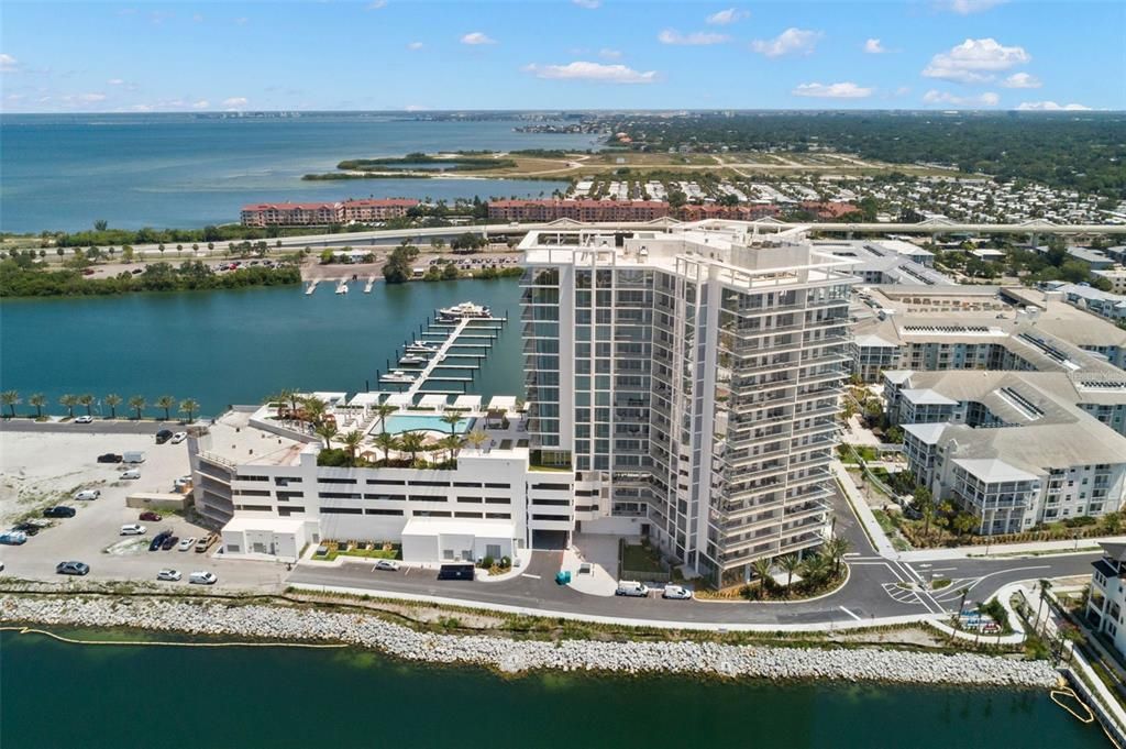 合同活跃: $1,195,000 (3 贝兹, 2 浴室, 1811 平方英尺)