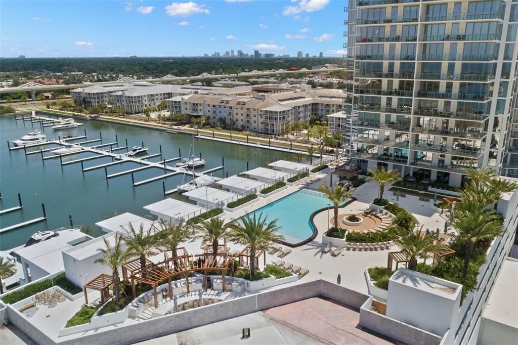 合同活跃: $1,195,000 (3 贝兹, 2 浴室, 1811 平方英尺)