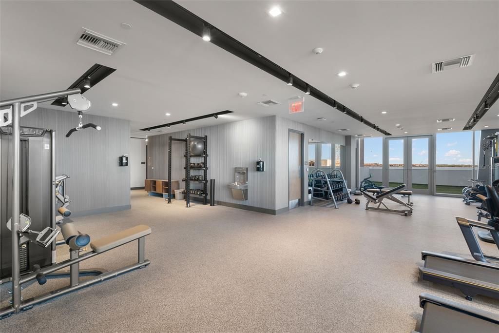 合同活跃: $1,195,000 (3 贝兹, 2 浴室, 1811 平方英尺)