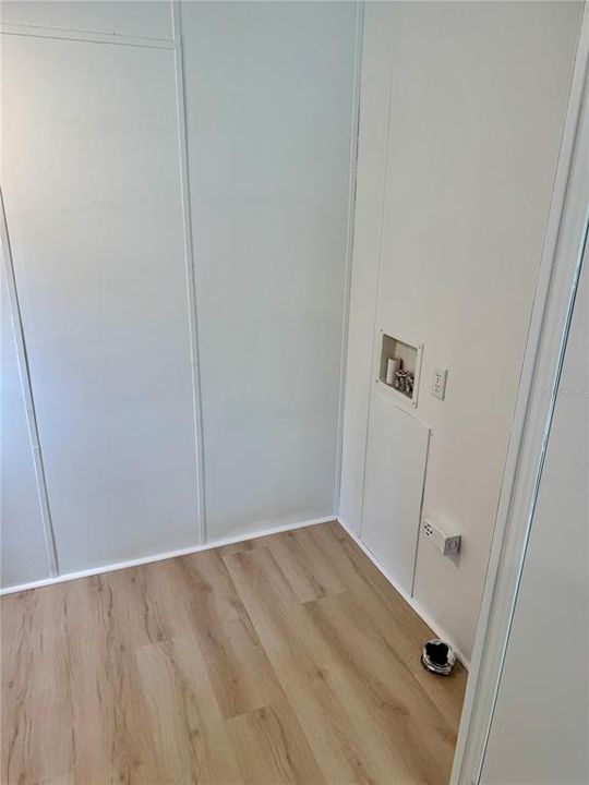 待售: $185,000 (3 贝兹, 2 浴室, 1040 平方英尺)