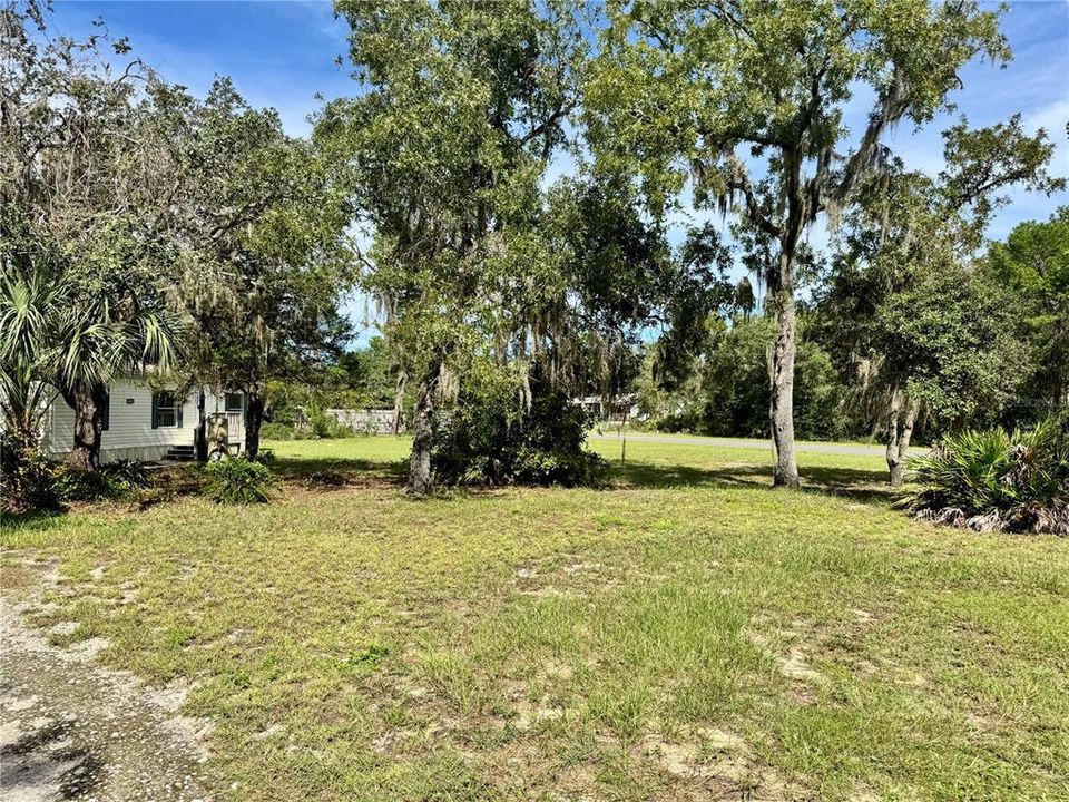 待售: $185,000 (3 贝兹, 2 浴室, 1040 平方英尺)