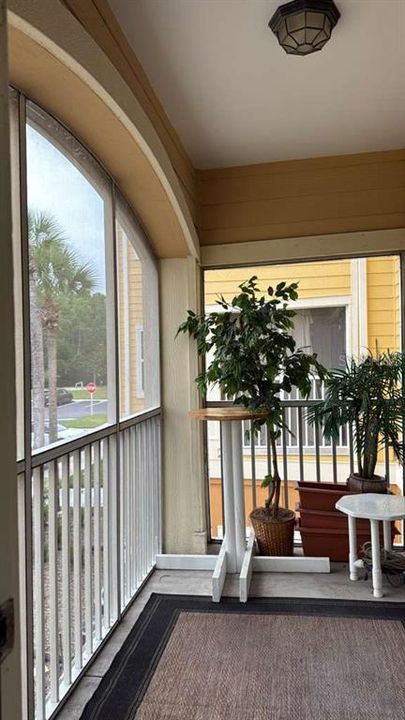 For Rent: $1,500 (1 beds, 1 baths, 724 Square Feet)