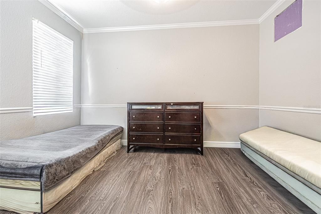 Activo con contrato: $329,000 (3 camas, 2 baños, 1746 Pies cuadrados)