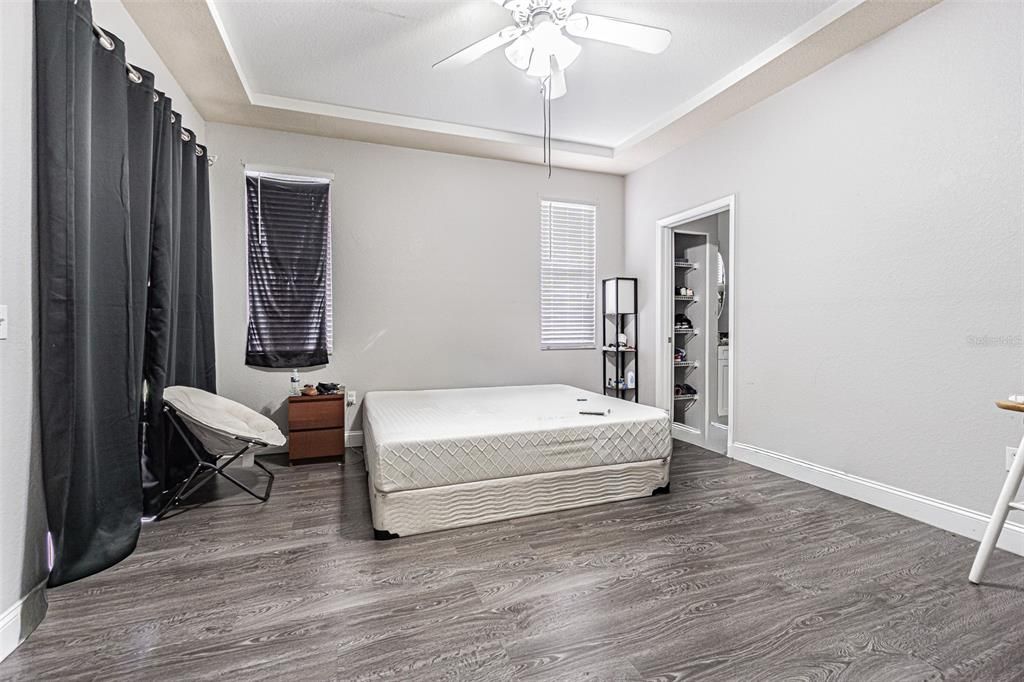 Activo con contrato: $329,000 (3 camas, 2 baños, 1746 Pies cuadrados)