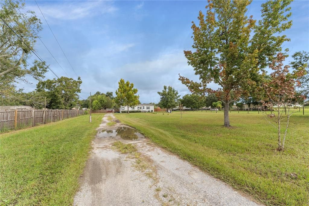 Active With Contract: $279,900 (3 beds, 2 baths, 1456 Square Feet)