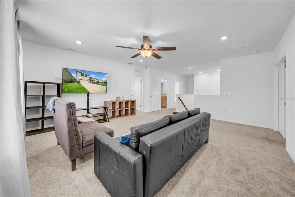 На продажу: $685,746 (4 спален, 3 ванн, 3313 Квадратных фут)