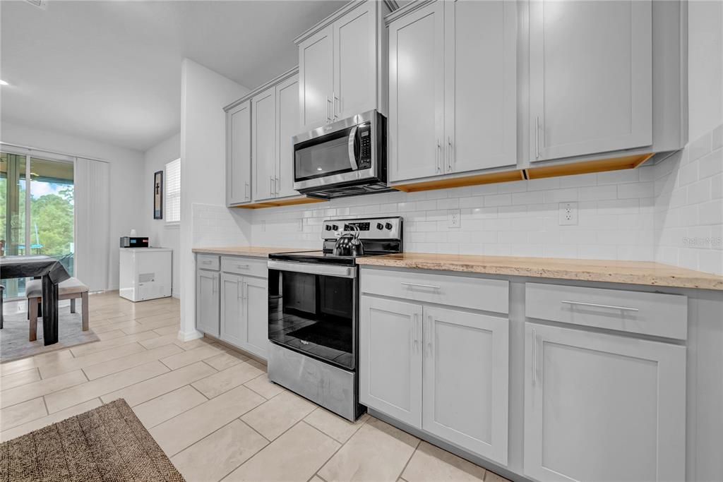 На продажу: $685,746 (4 спален, 3 ванн, 3313 Квадратных фут)