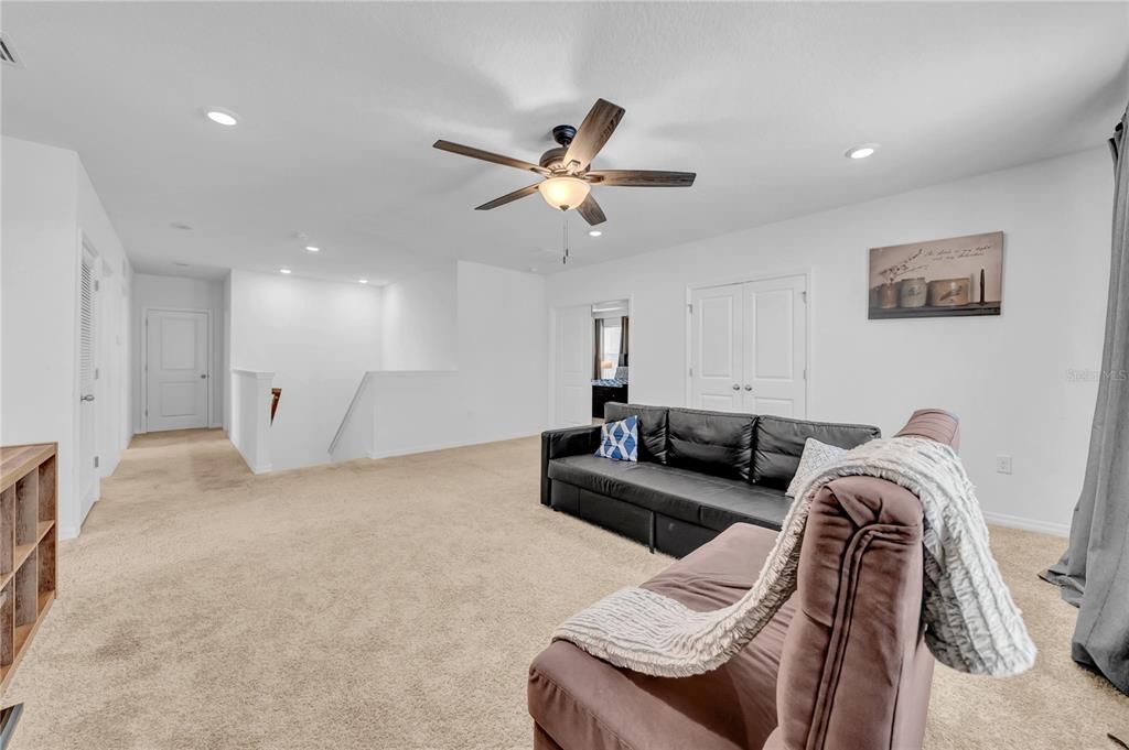 На продажу: $685,746 (4 спален, 3 ванн, 3313 Квадратных фут)