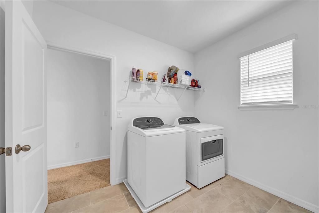 На продажу: $685,746 (4 спален, 3 ванн, 3313 Квадратных фут)