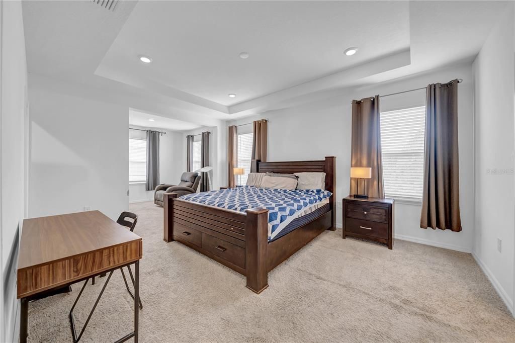 На продажу: $685,746 (4 спален, 3 ванн, 3313 Квадратных фут)