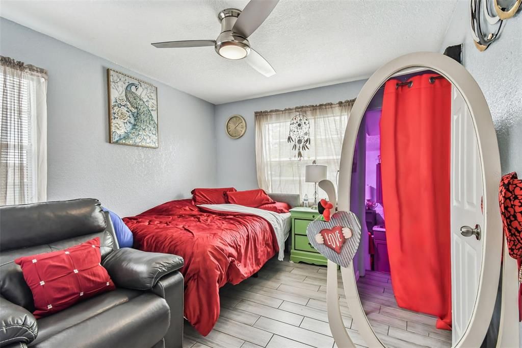 For Sale: $749,000 (5 beds, 0 baths, 2766 Square Feet)