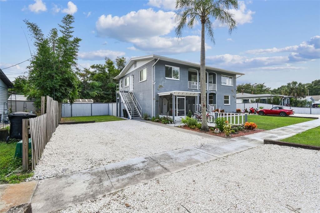 For Sale: $749,000 (5 beds, 0 baths, 2766 Square Feet)