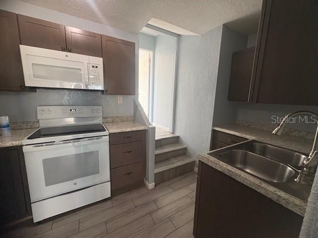 For Sale: $749,000 (5 beds, 0 baths, 2766 Square Feet)