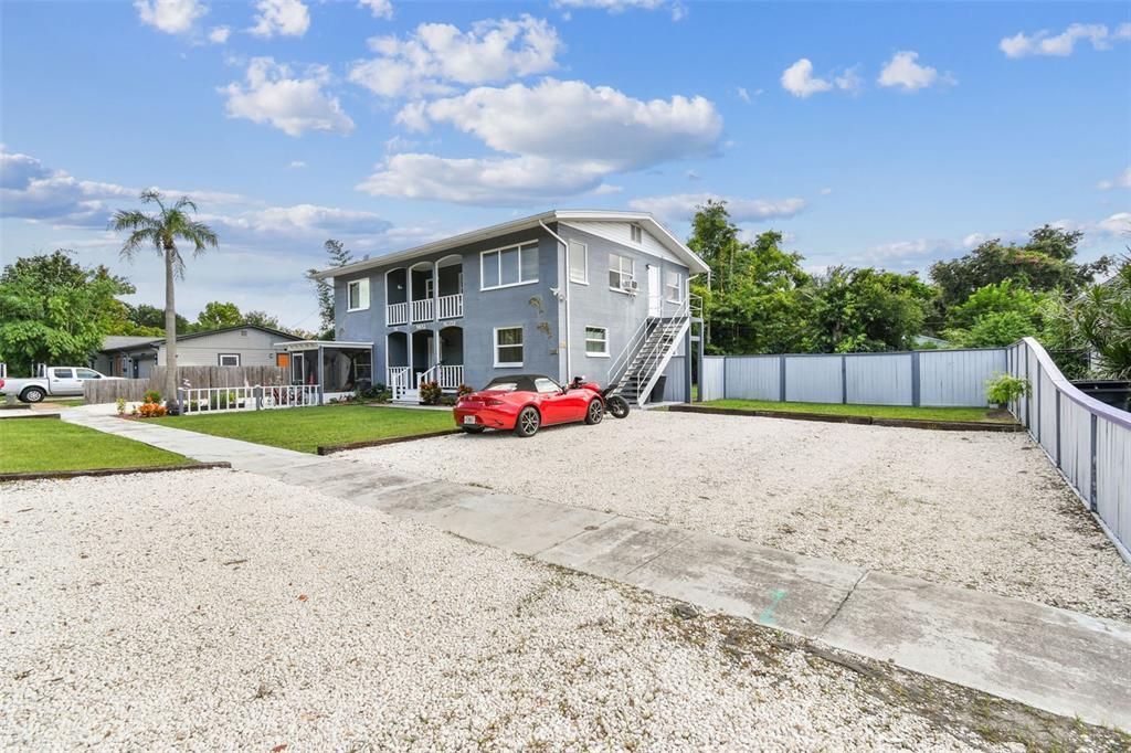 For Sale: $749,000 (5 beds, 0 baths, 2766 Square Feet)