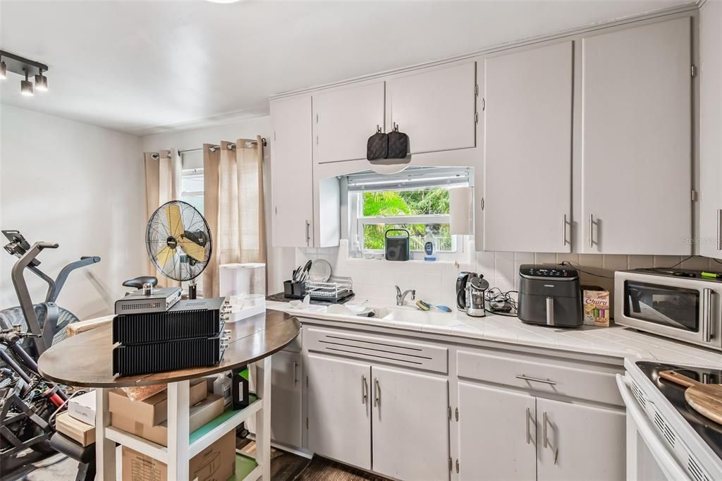 For Sale: $749,000 (5 beds, 0 baths, 2766 Square Feet)