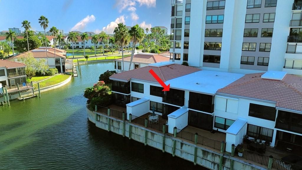 На продажу: $399,999 (2 спален, 2 ванн, 945 Квадратных фут)