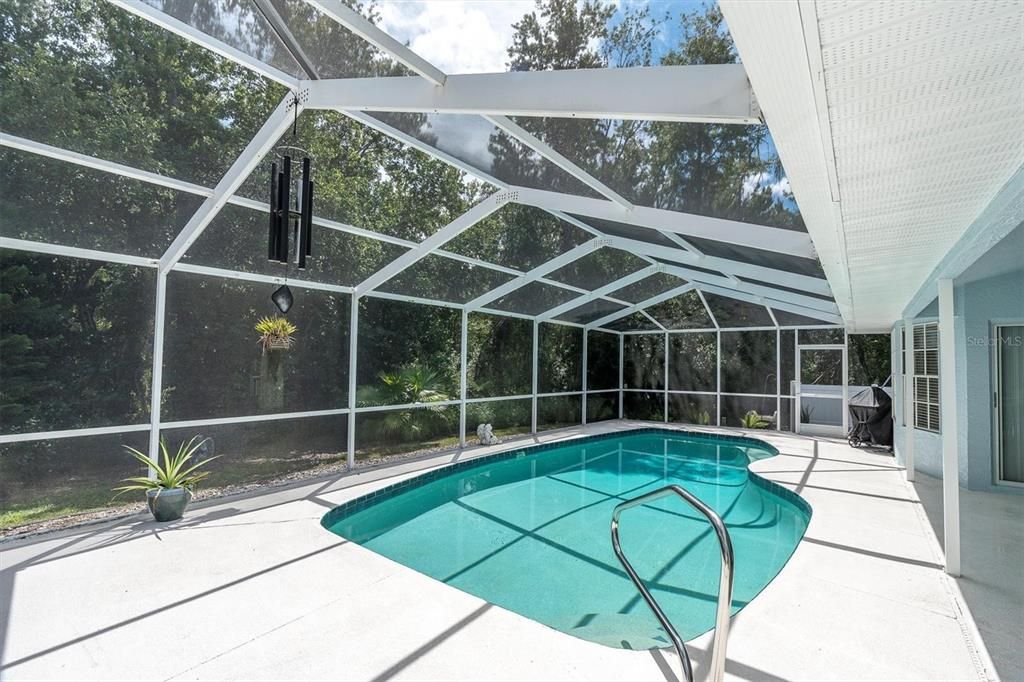 Под контрактом: $485,000 (3 спален, 2 ванн, 1932 Квадратных фут)