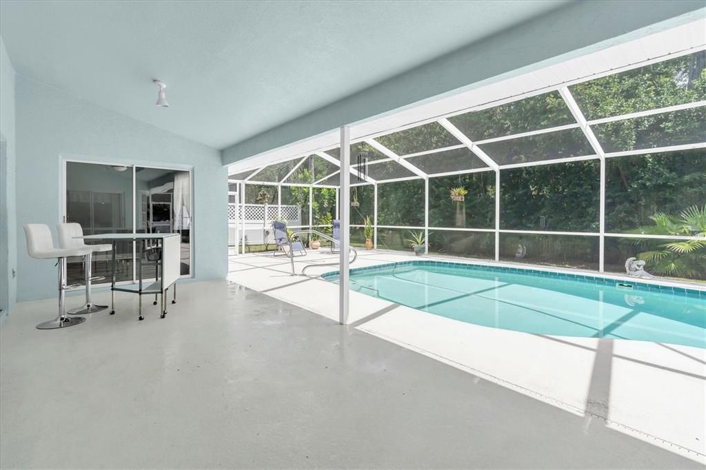 Под контрактом: $485,000 (3 спален, 2 ванн, 1932 Квадратных фут)