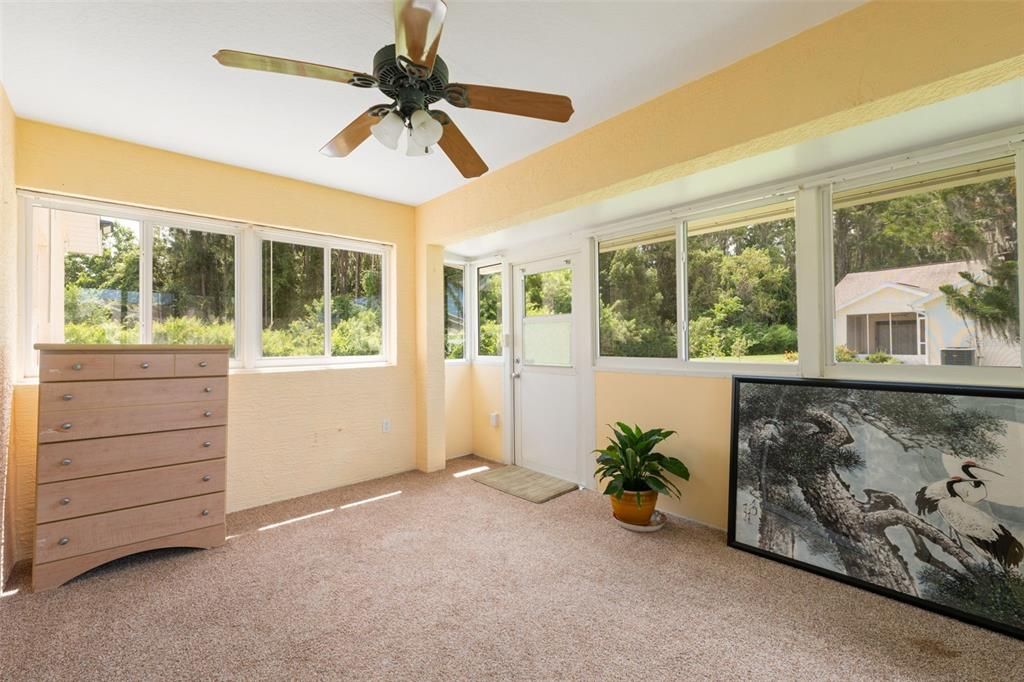 Active With Contract: $270,000 (2 beds, 2 baths, 1264 Square Feet)