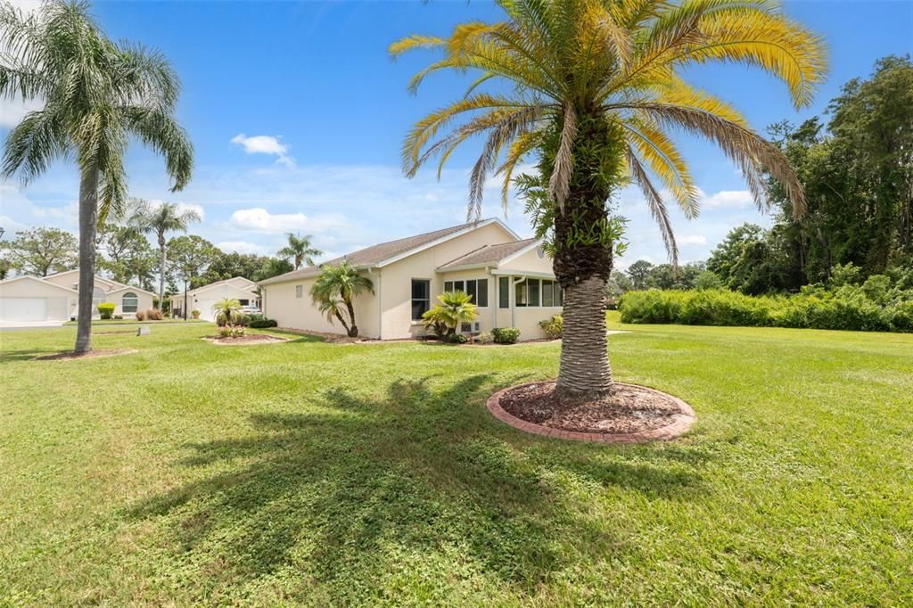 Active With Contract: $270,000 (2 beds, 2 baths, 1264 Square Feet)