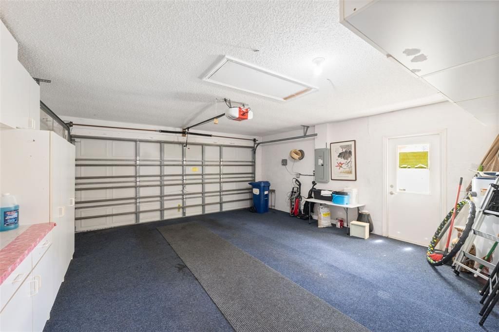 Active With Contract: $270,000 (2 beds, 2 baths, 1264 Square Feet)