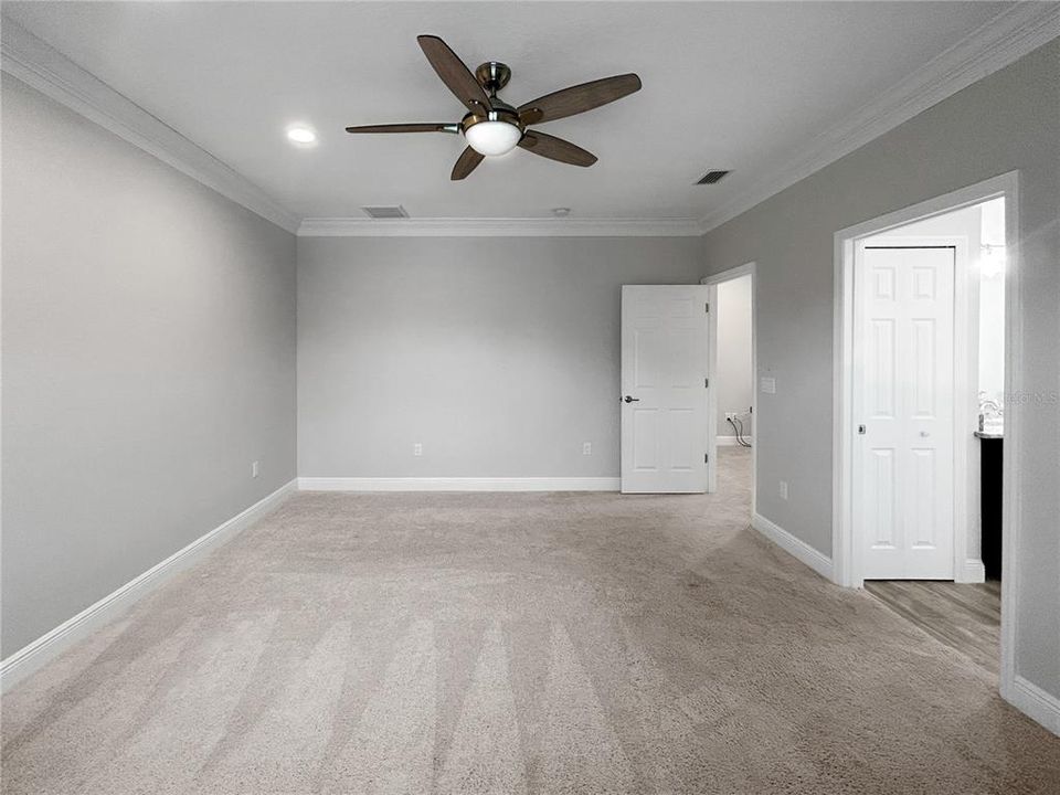 For Sale: $929,900 (4 beds, 3 baths, 2316 Square Feet)