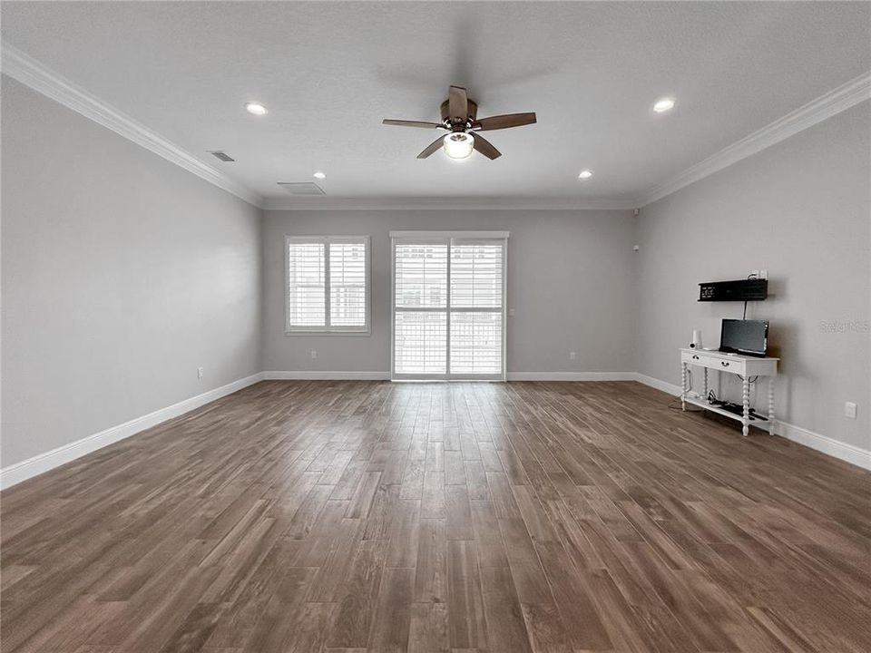 For Sale: $929,900 (4 beds, 3 baths, 2316 Square Feet)