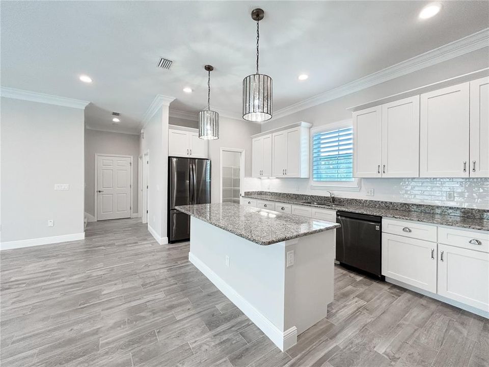 For Sale: $929,900 (4 beds, 3 baths, 2316 Square Feet)