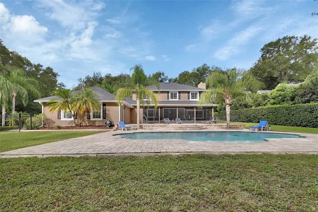 En Venta: $879,900 (5 camas, 3 baños, 3154 Pies cuadrados)