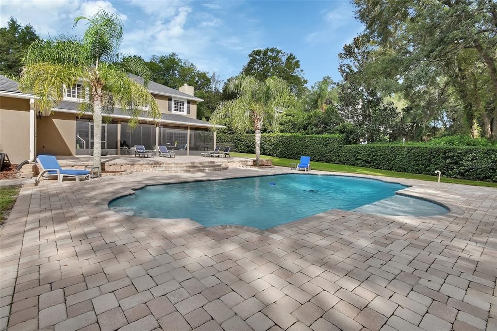 En Venta: $879,900 (5 camas, 3 baños, 3154 Pies cuadrados)