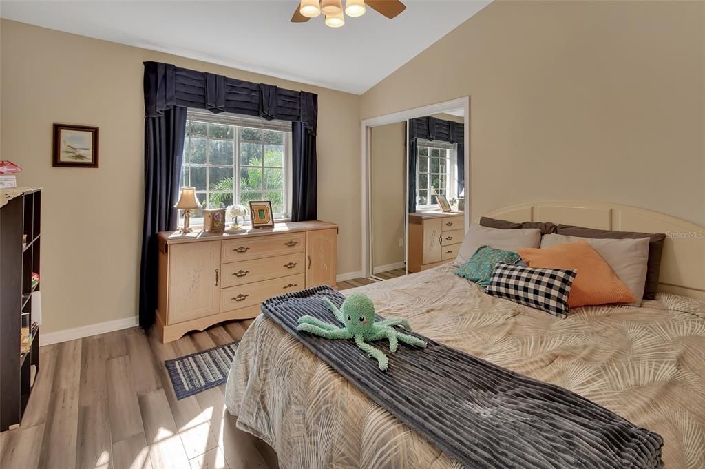 En Venta: $879,900 (5 camas, 3 baños, 3154 Pies cuadrados)