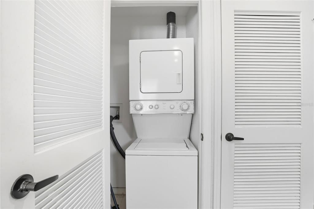 For Sale: $297,000 (4 beds, 3 baths, 1470 Square Feet)