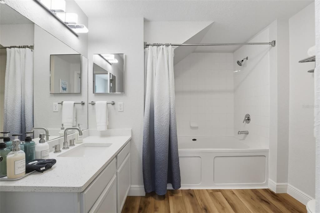 For Sale: $297,000 (4 beds, 3 baths, 1470 Square Feet)