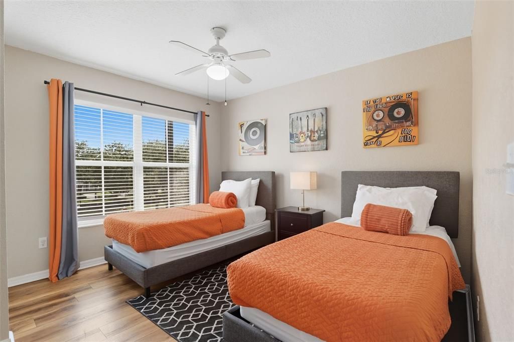 For Sale: $297,000 (4 beds, 3 baths, 1470 Square Feet)