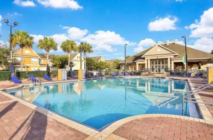 For Sale: $297,000 (4 beds, 3 baths, 1470 Square Feet)