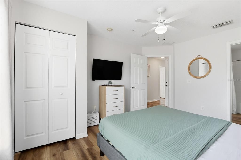 For Sale: $297,000 (4 beds, 3 baths, 1470 Square Feet)