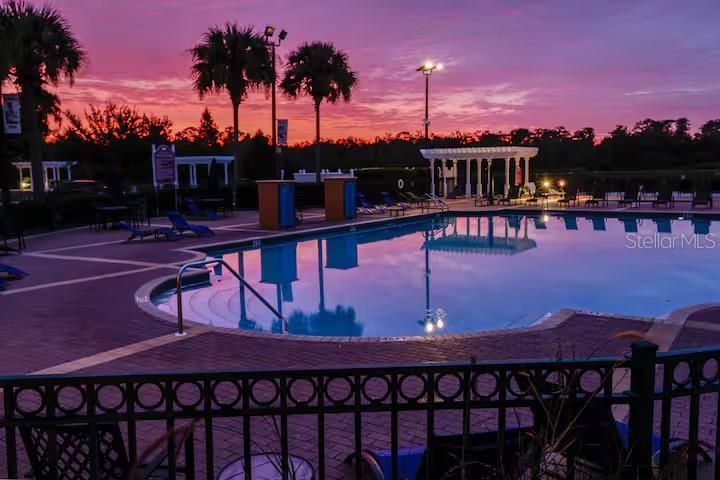 For Sale: $297,000 (4 beds, 3 baths, 1470 Square Feet)