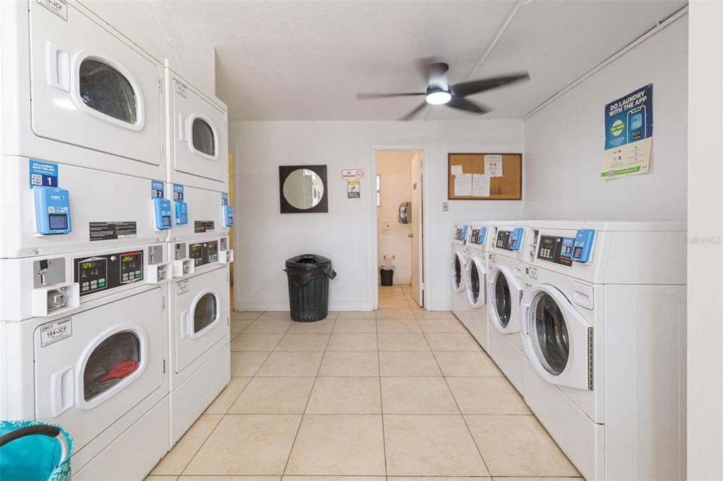 Под контрактом: $1,295 (1 спален, 1 ванн, 644 Квадратных фут)