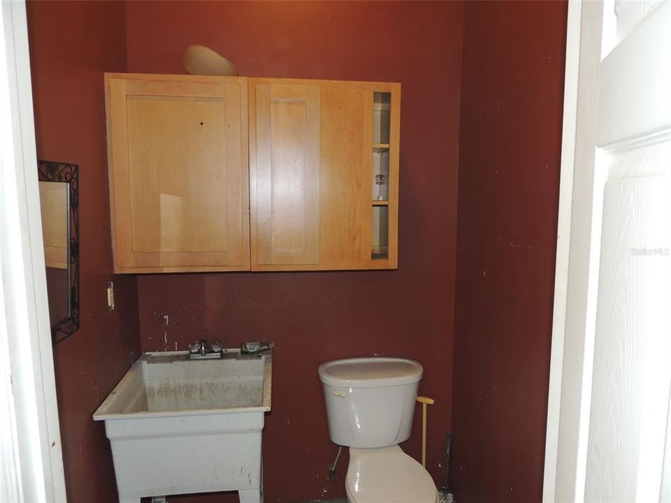 For Sale: $345,000 (1 beds, 1 baths, 480 Square Feet)