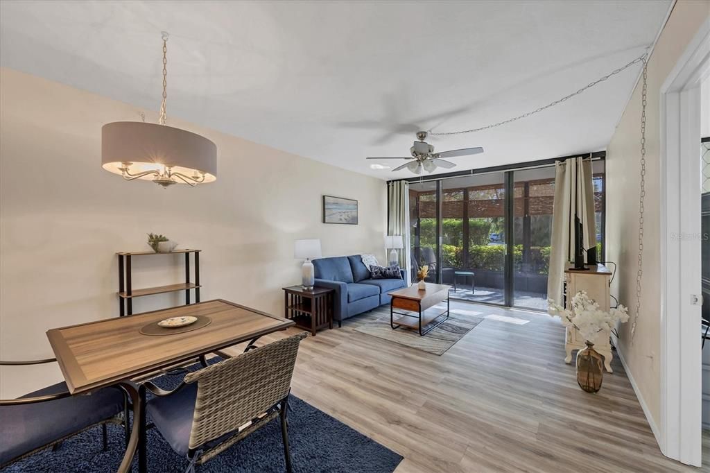 待售: $149,000 (1 贝兹, 1 浴室, 633 平方英尺)