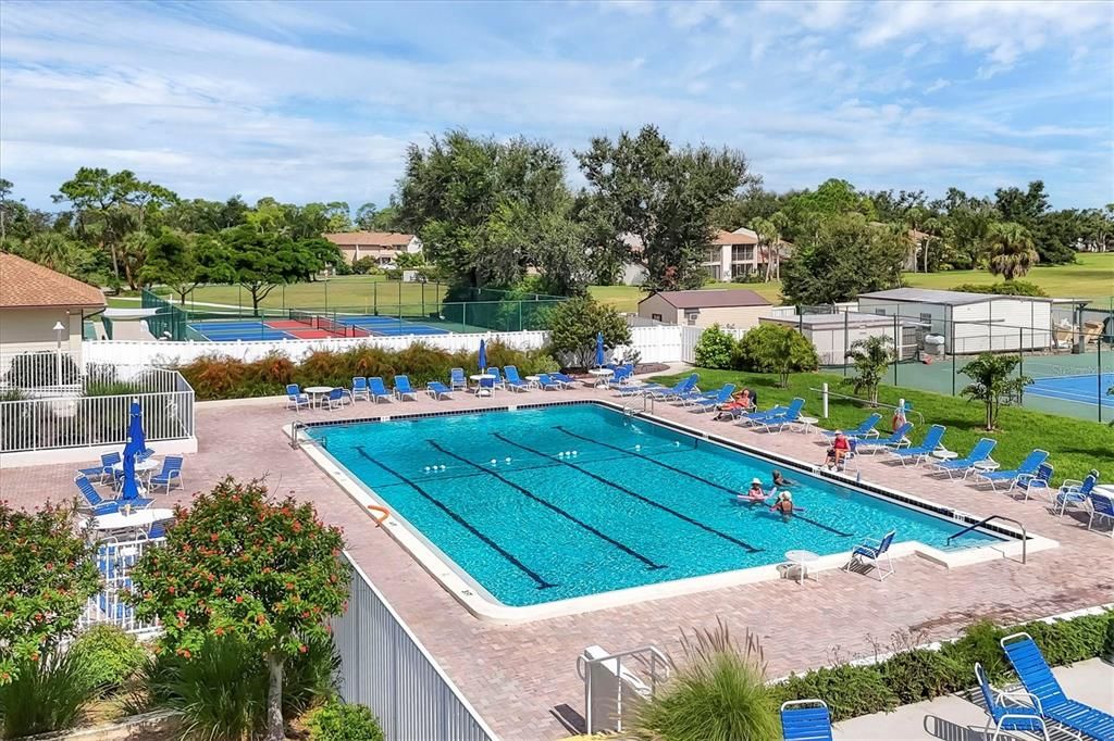 待售: $149,000 (1 贝兹, 1 浴室, 633 平方英尺)