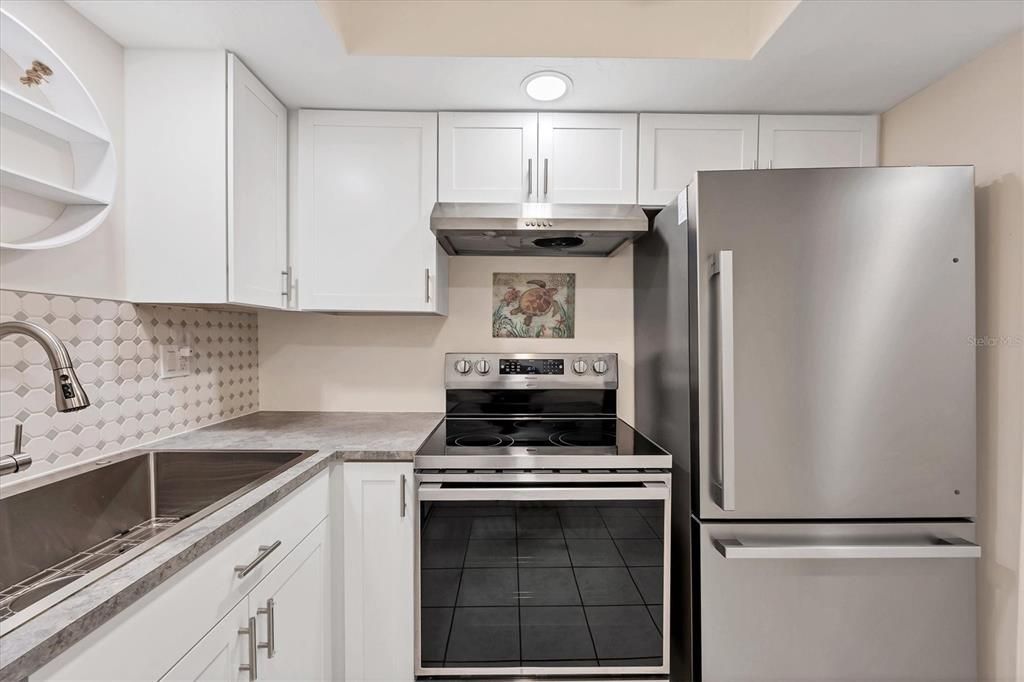 待售: $149,000 (1 贝兹, 1 浴室, 633 平方英尺)