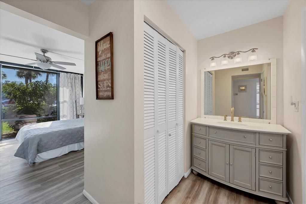 待售: $149,000 (1 贝兹, 1 浴室, 633 平方英尺)