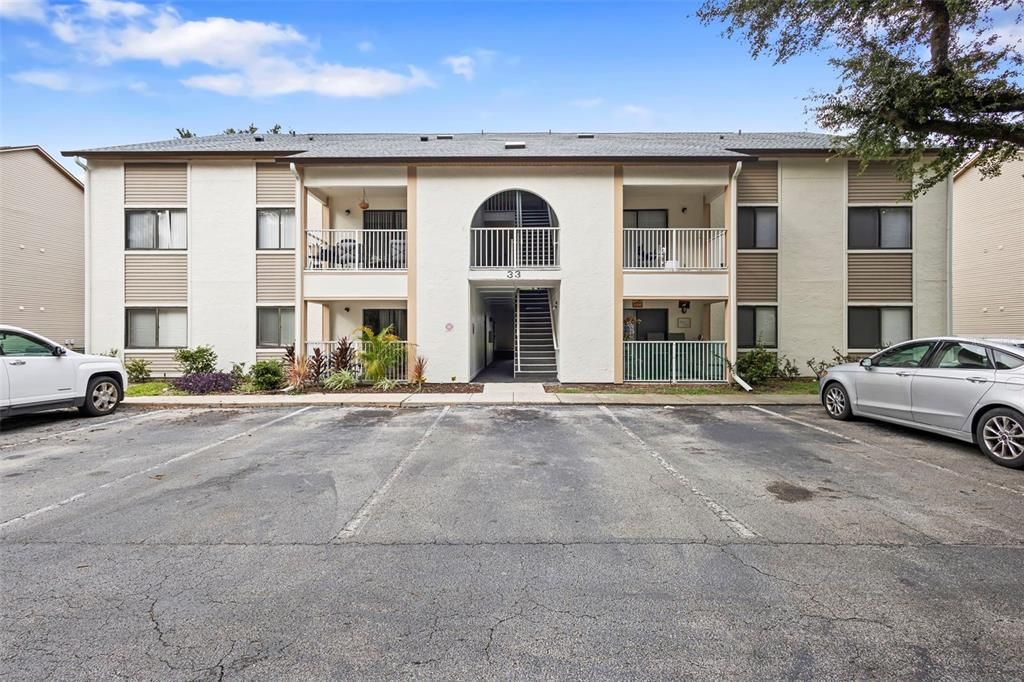 На продажу: $170,000 (2 спален, 2 ванн, 905 Квадратных фут)