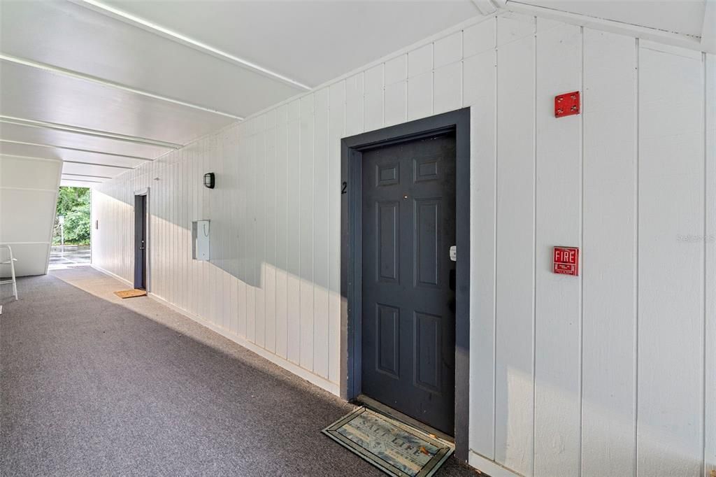 На продажу: $170,000 (2 спален, 2 ванн, 905 Квадратных фут)